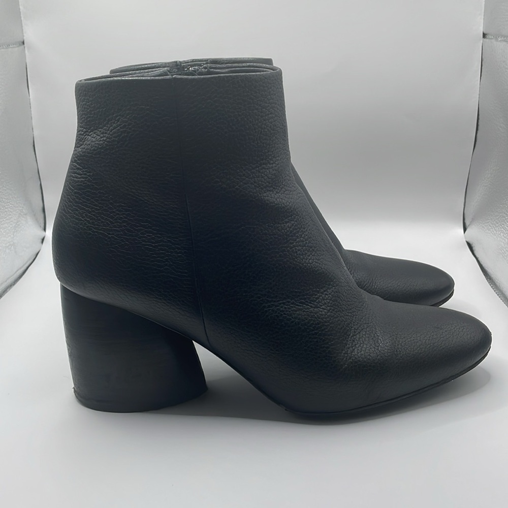 COS Ankle Boots Chelsea Style - Black - 8